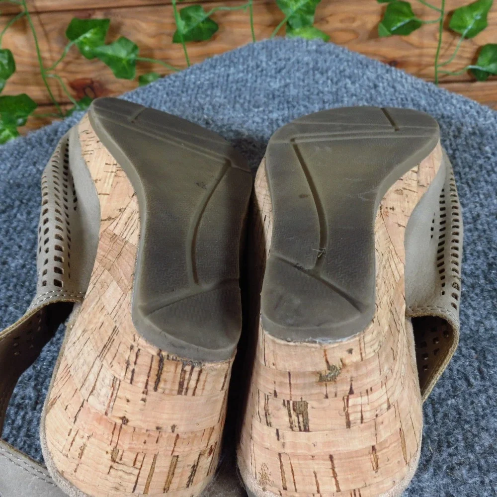 Earth Origins Nina Womens Wedge Sandals Size 8.5 Taupe‎ Synthetic Comfort
